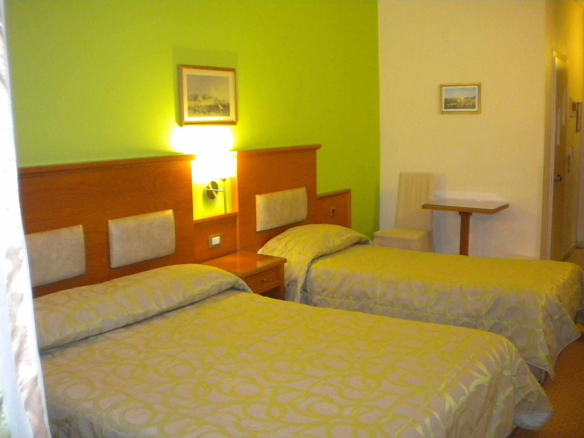 Paradise Lost Hotel-Apartments Tolón Esterno foto